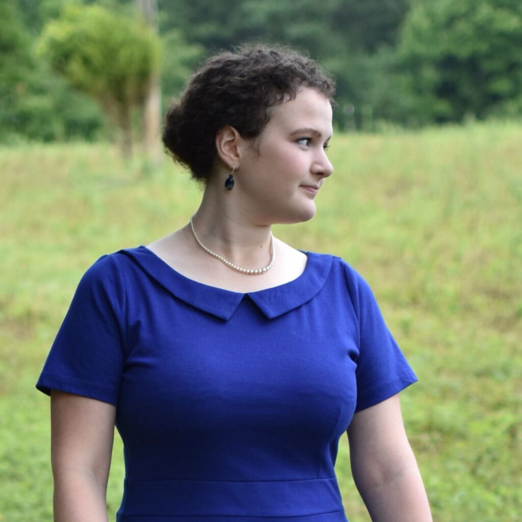 Blue Dress + An Easy Curly Hairstyle